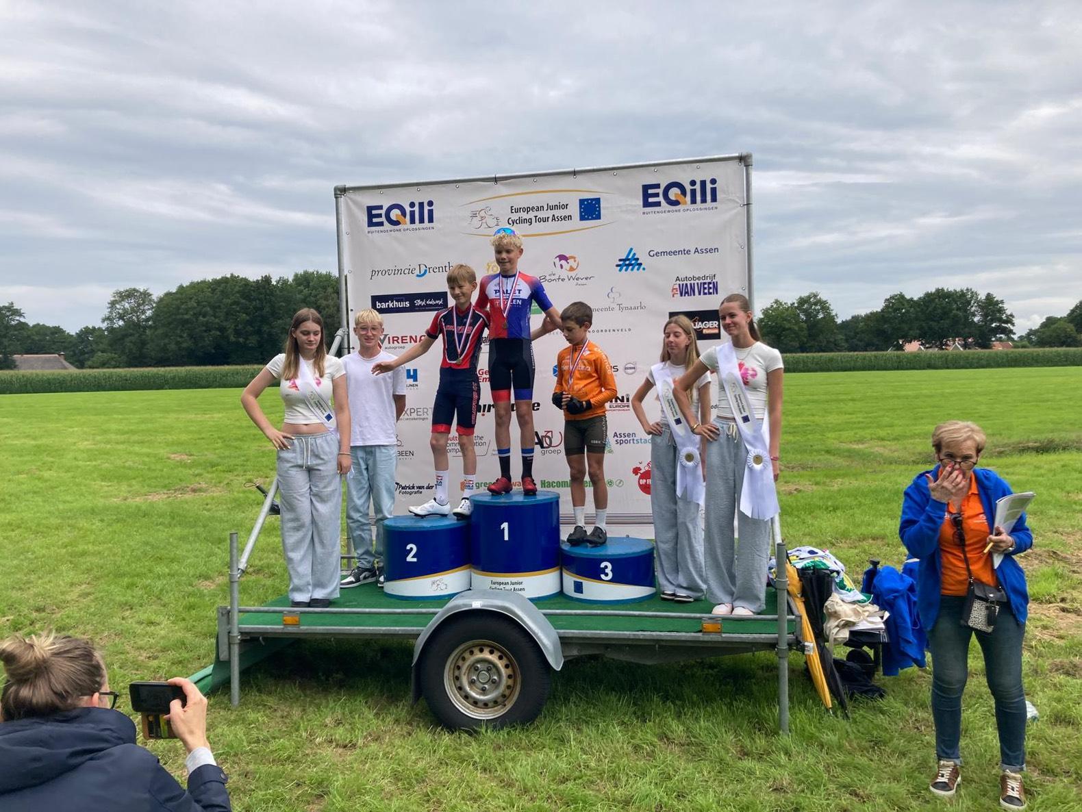 Benz grabs a second place podium spot.